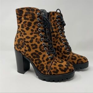 Leopard Print Suede Lace-Up Ankle Boots Size 7 Narrow NEW